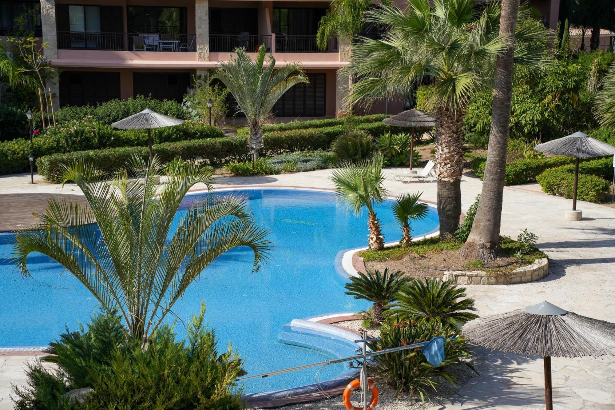 Resitour - Aphrodite Gardens Paphos Exterior foto