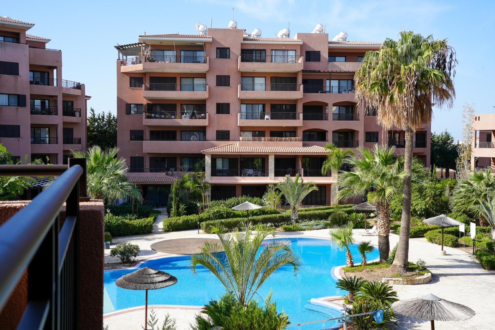 Resitour - Aphrodite Gardens Paphos Exterior foto